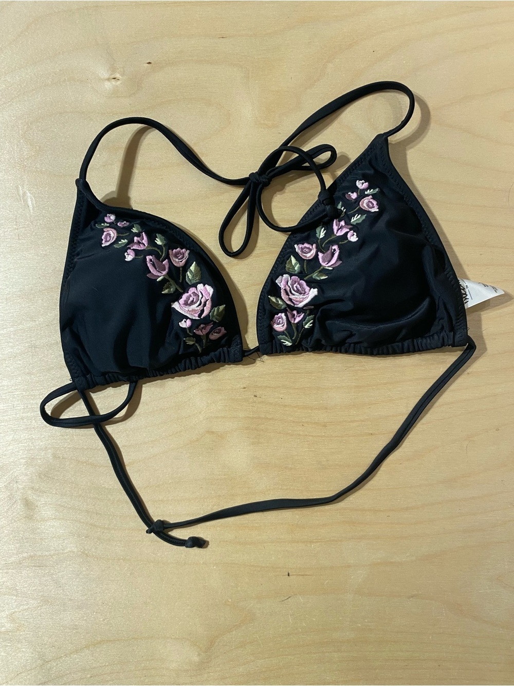 Mossimo Supply Co. Black Triangle Bikini Top with Pink Rose Embroidery Large (RG